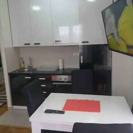 Adam-zlatiborska I Lägenhet