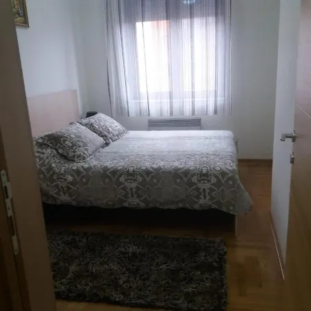 아파트 Adam-zlatiborska I *