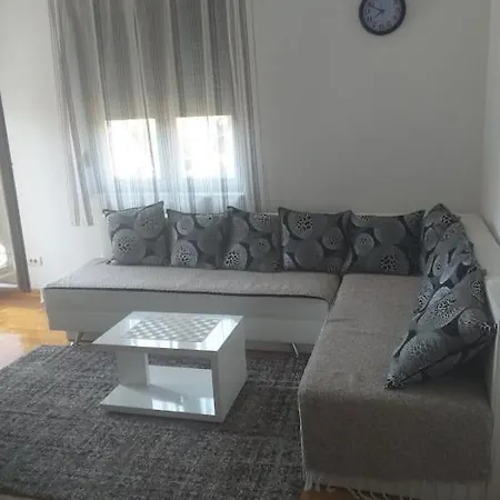 Lägenhet Adam-zlatiborska I *