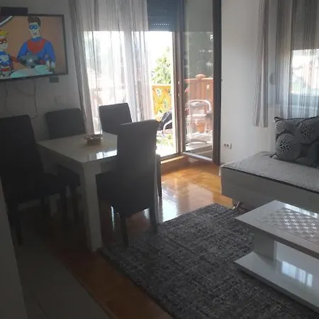 Adam-zlatiborska I Lägenhet *