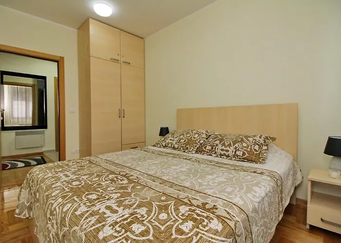 Апартаменты Adam-zlatiborska I